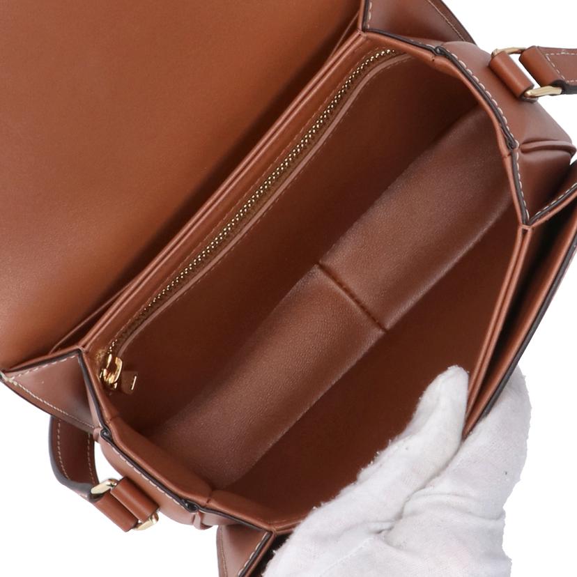 CELINE セリーヌ/ショルダーバッグ/ティーントリオンフキャンバス/188882BZ4.04LU//Aランク/93