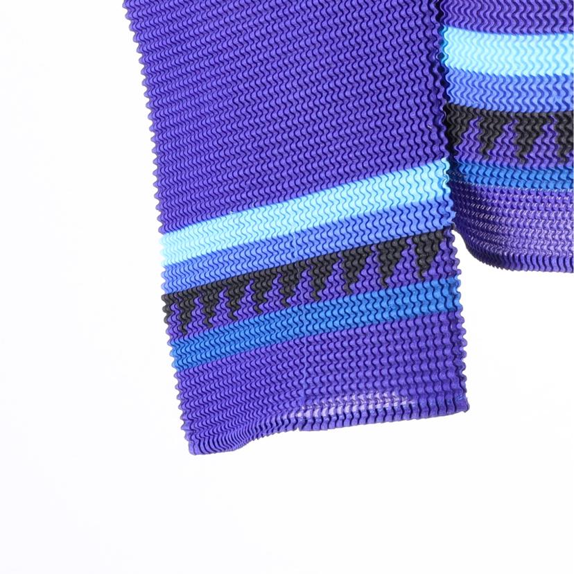 ISSEY MIYAKE /トップス//Bランク/82