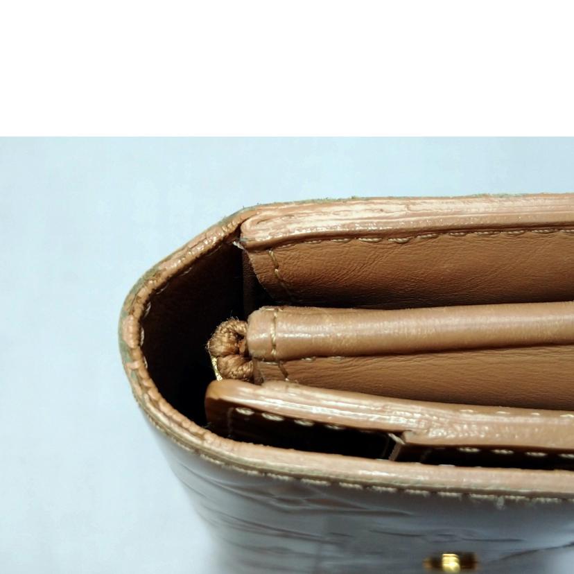 LV ルイヴィトン/ポルトモネクレディ ヴェルニ/M91380//TH1***/Bランク/52