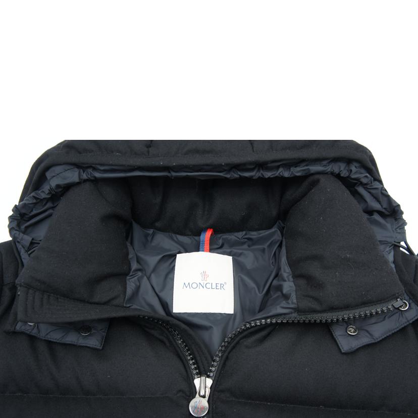 MONCLER モンクレール/ダウンジャケット/E20914033805 54272//ABランク/75