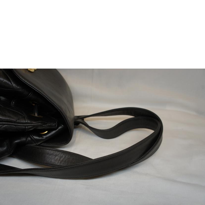 CHANEL シャネル/ダブルココマークラムスキンリュックブラック/ゴールド金具//278****/ABランク/92