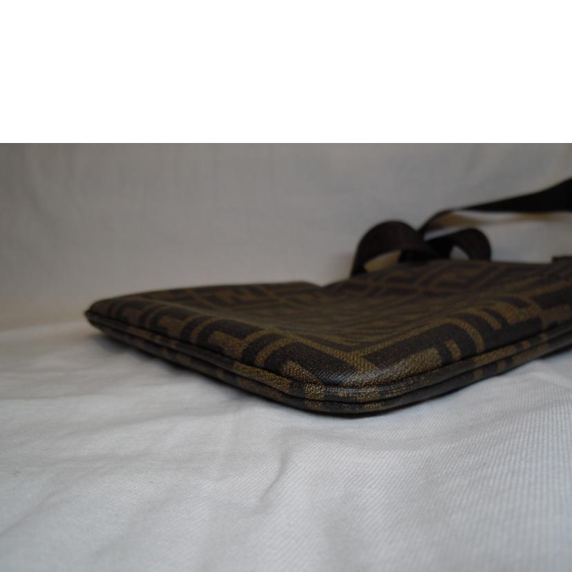 FENDI/PVCズッカ柄ショルダーバッグ/7VA214/UZD 109/2305//CA1******/Aランク/92
