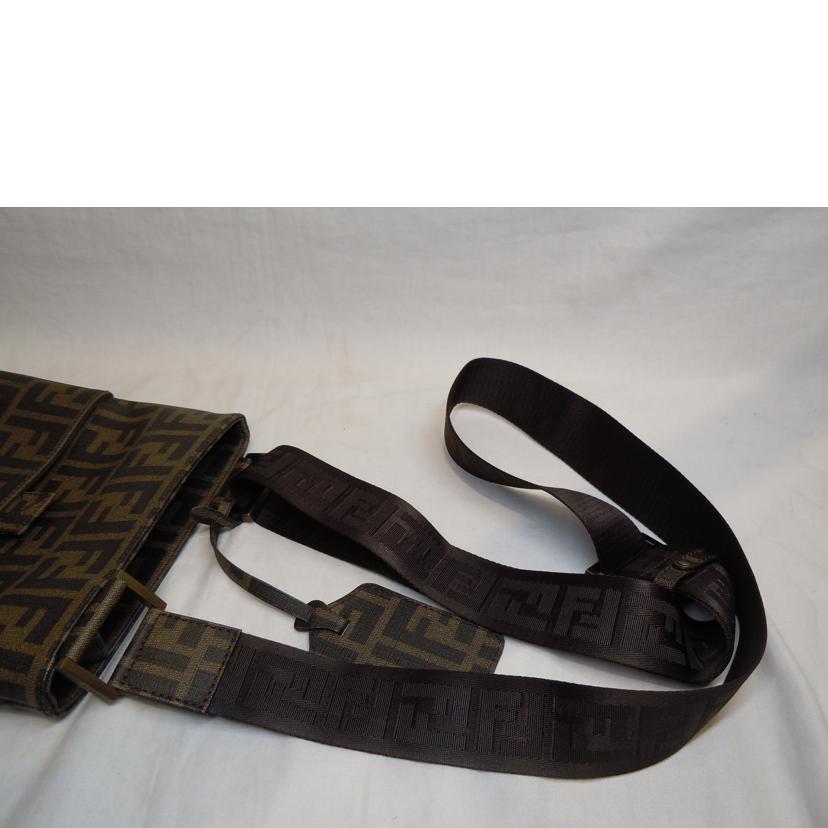 FENDI/PVCズッカ柄ショルダーバッグ/7VA214/UZD 109/2305//CA1******/Aランク/92