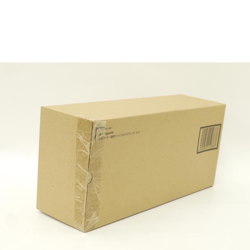 BANDAI バンダイ/仮面ライダー龍騎サバイブ&ドラグランザーセット/S.H.Figuarts//Sランク/69