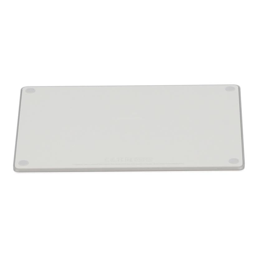 Apple アップル /Magic Trackpad2/MJ2R2J/A//CC2118400UNJ2Y1A3/Aランク/69