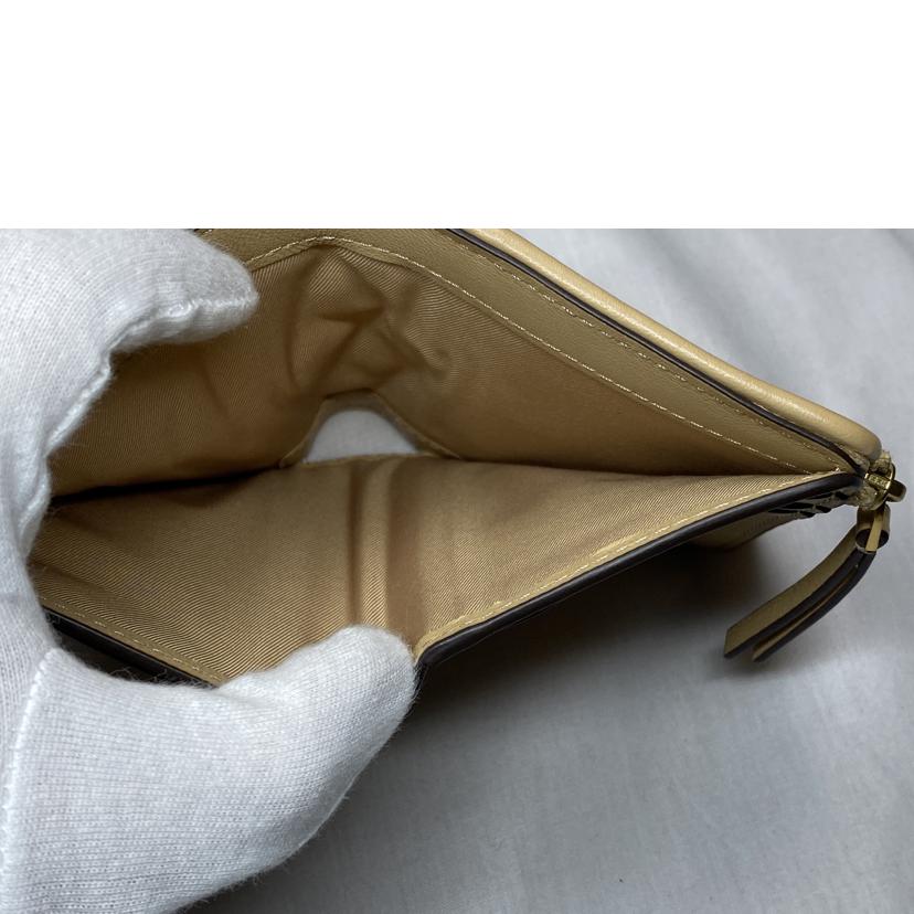 TORY BURCH トリーバーチ/二つ折り財布//ABランク/52