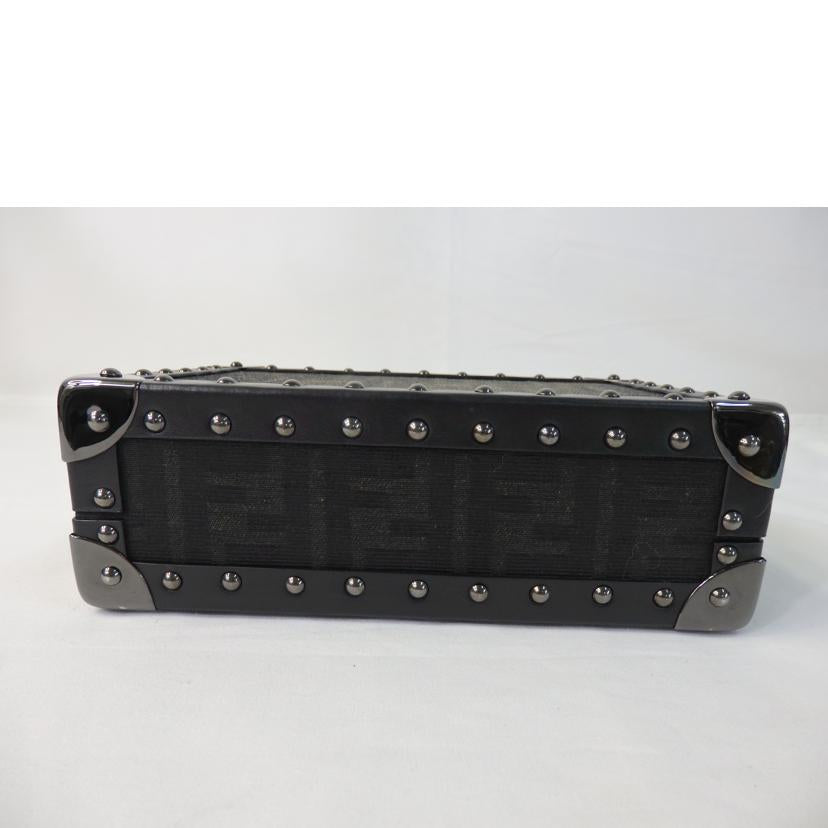 FENDI フェンディ/ショルダーバッグ/ズッカ柄/7VV165-APD8//239*****/Aランク/84