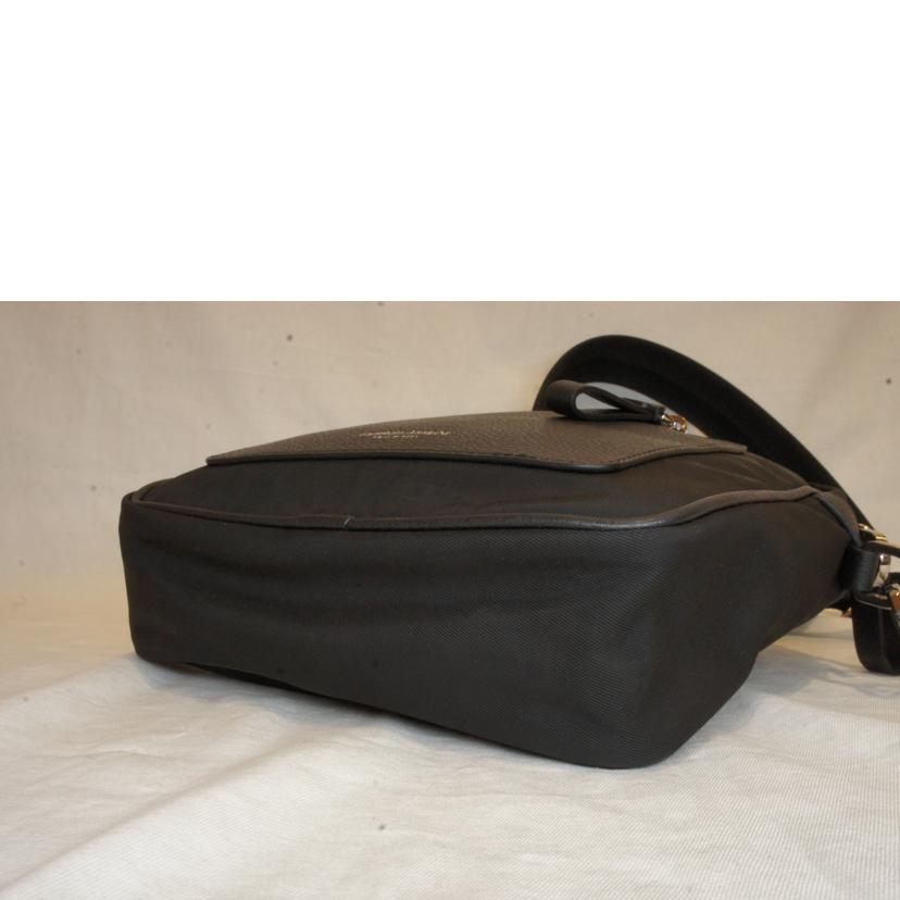 GIORGIO ARMANI ジョルジオアルマーニ/ナイロンショルダーバッグブラック//SAランク/92