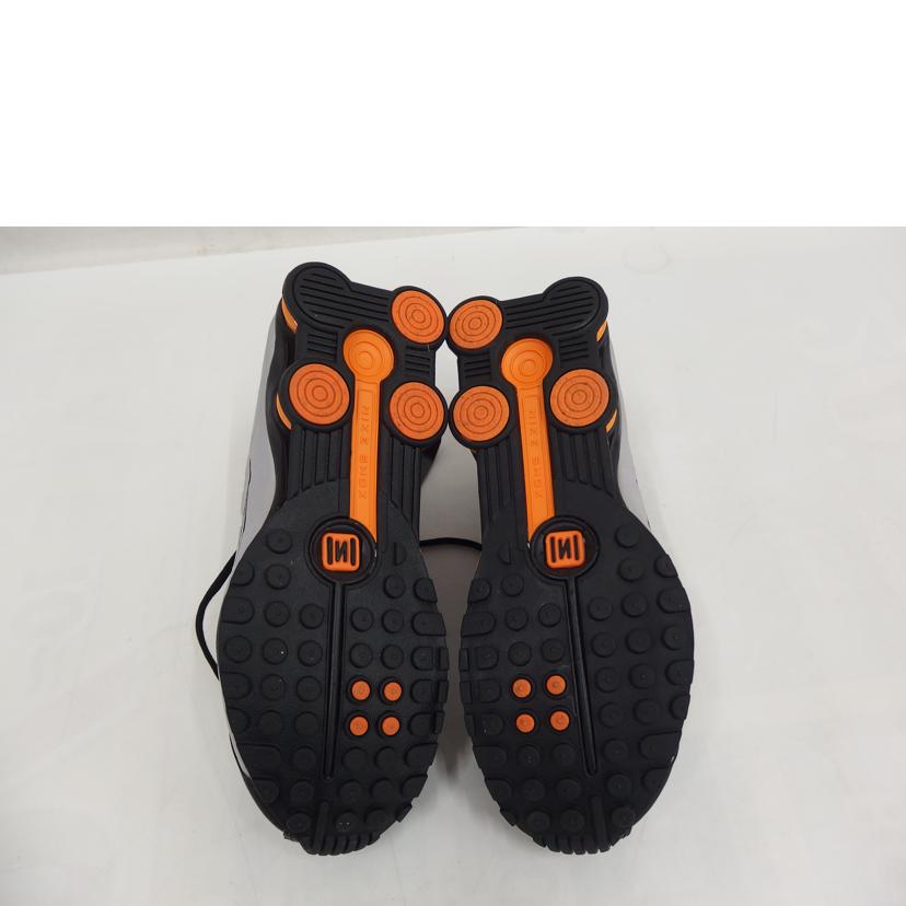 NIKE ナイキ/Nike Shox R4 Black/Bright Mandarin/HQ1988-003//Aランク/82