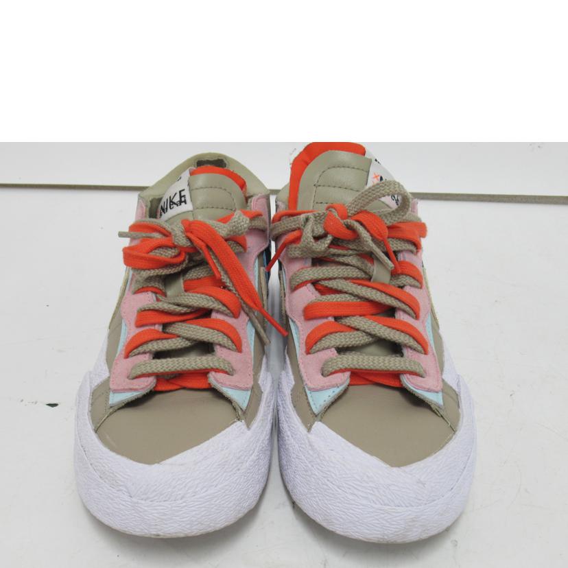 NIKE/スニーカー/ナイキ・KAWS×SAKAI ブレーザーLOW/DM7901-200//ABランク/63
