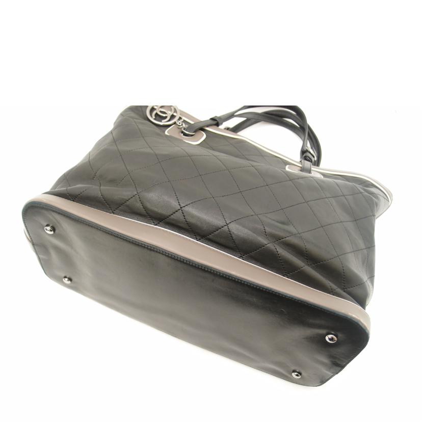 CHANEL シャネル/マトラッセココチャームトート/ブラック//112*****/ABランク/69