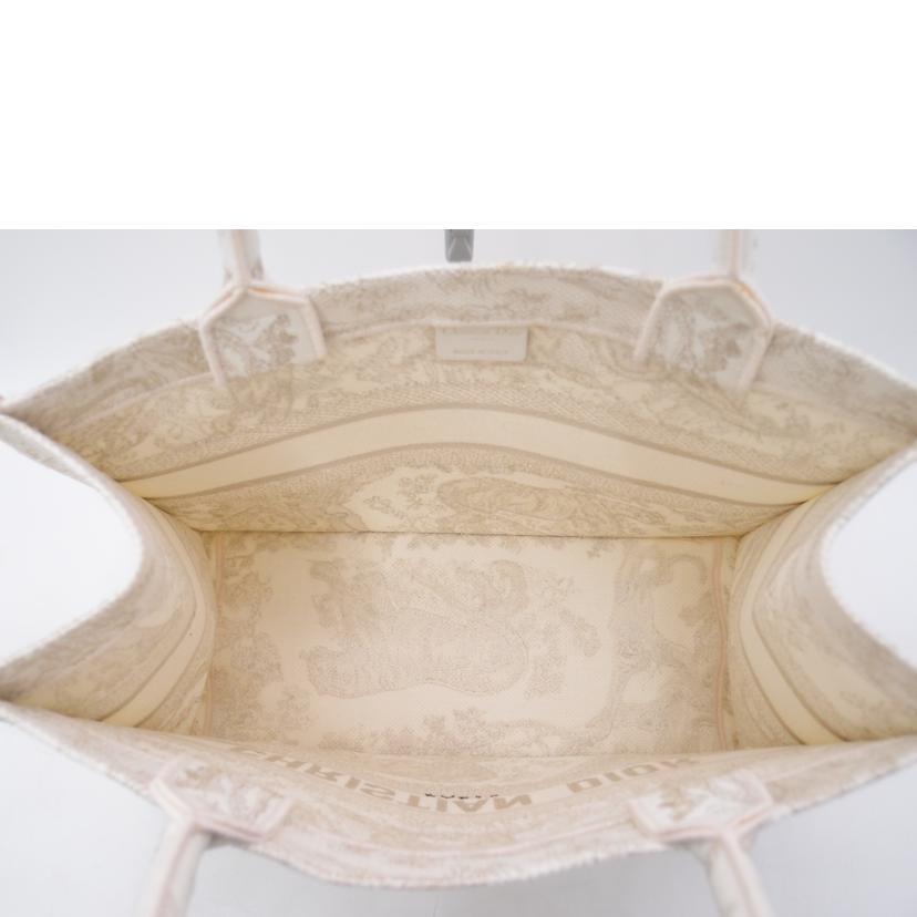 ChristianDior クリスチャンディオール/エンブロイダリーオブリークブックトートミディアム/M1296ZTQ0 //50-*******/SAランク/69