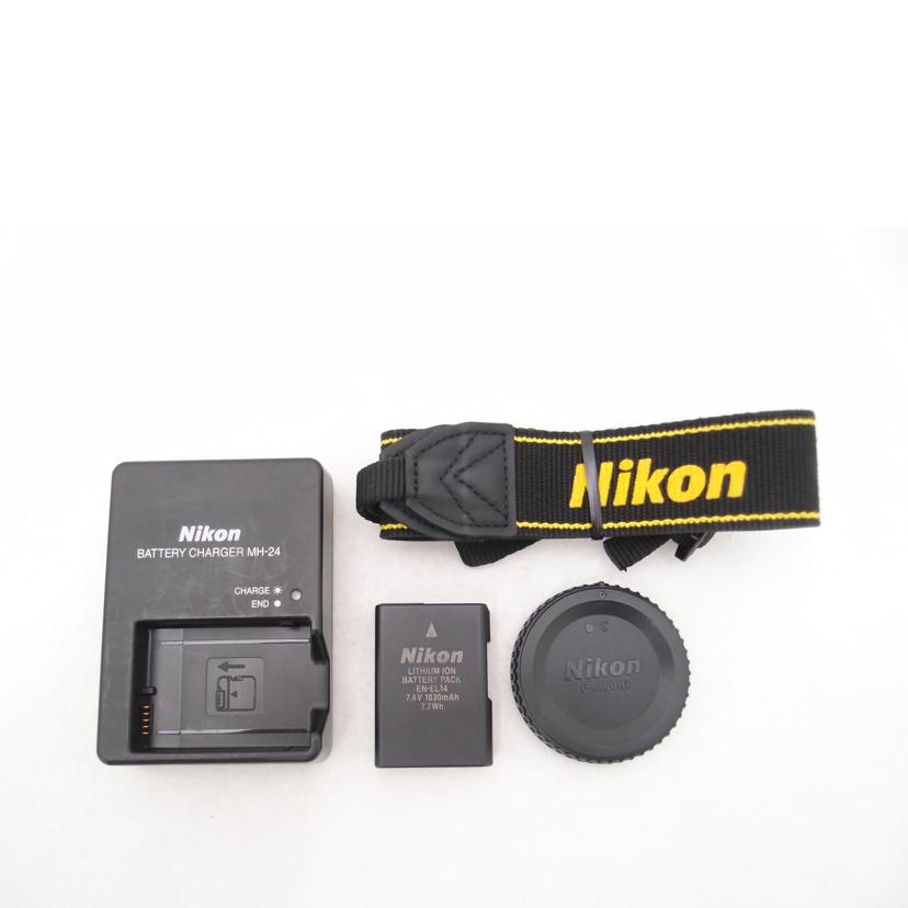 Nikon ニコン/デジタル一眼レフカメラ ボディ/D3200//2223766/Aランク/69