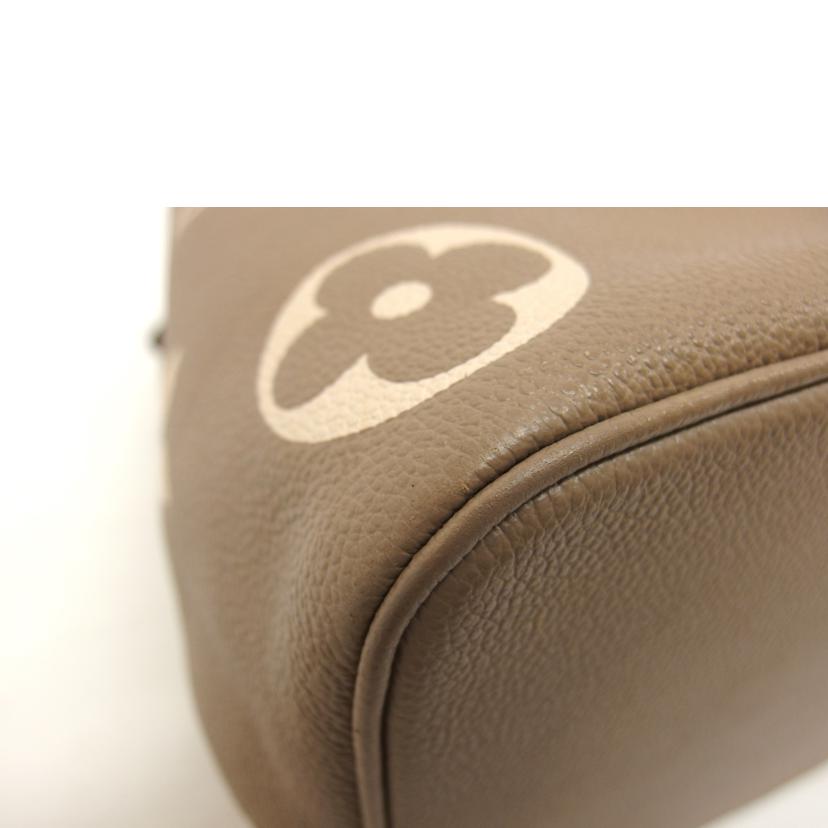 LOUIS VUITTON ルイ・ヴィトン/ネオノエ MM トゥルトレール クレーム/バイカラー・ モノグラム・アンプラント/M45555//RFI*/Aランク/04