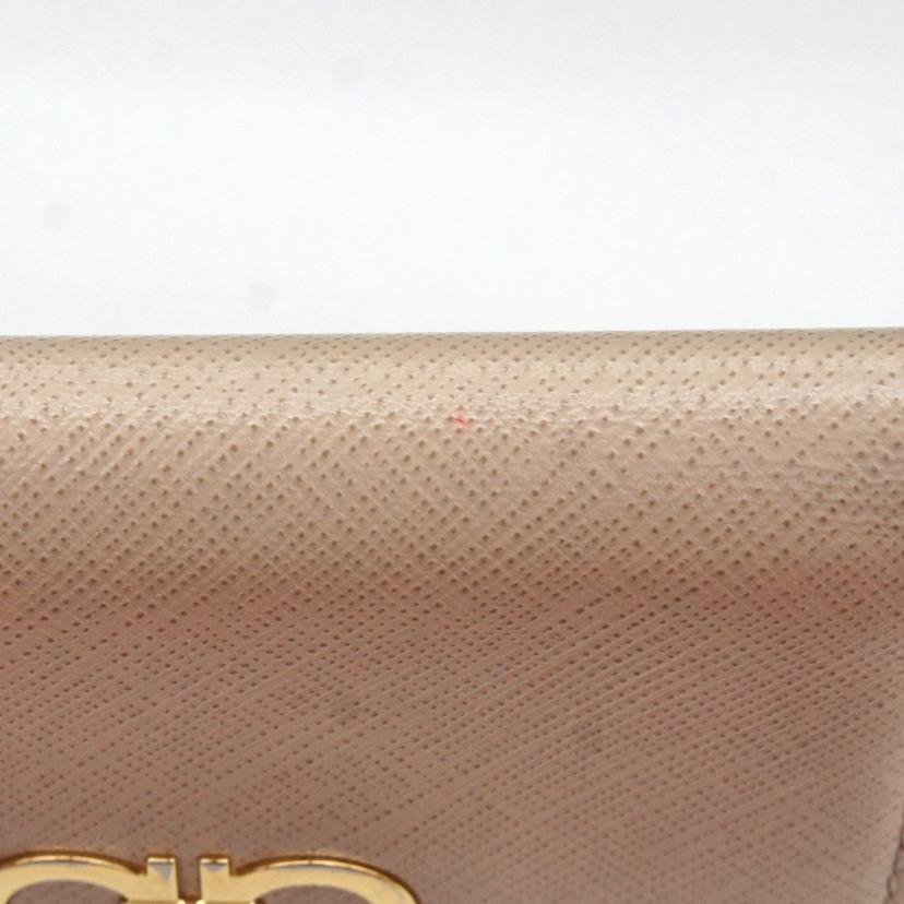 Salvatore Ferragamo サルヴァトーレ フェラガモ/ガンチーニ カードケース/ベージュ/KM-22//C33*/ABランク/75