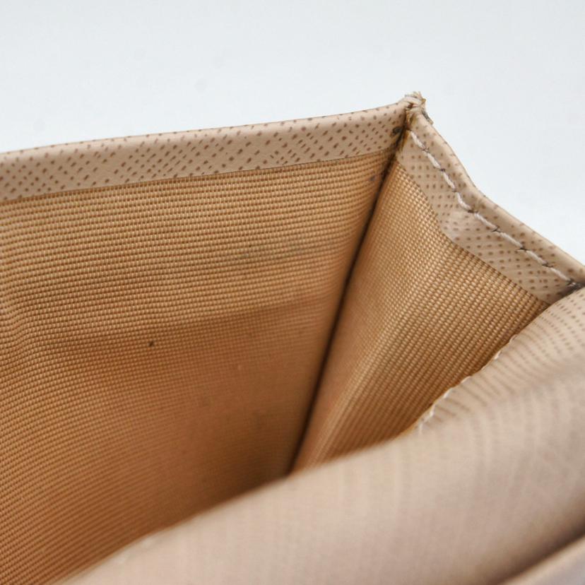 Salvatore Ferragamo サルヴァトーレ フェラガモ/ガンチーニ カードケース/ベージュ/KM-22//C33*/ABランク/75