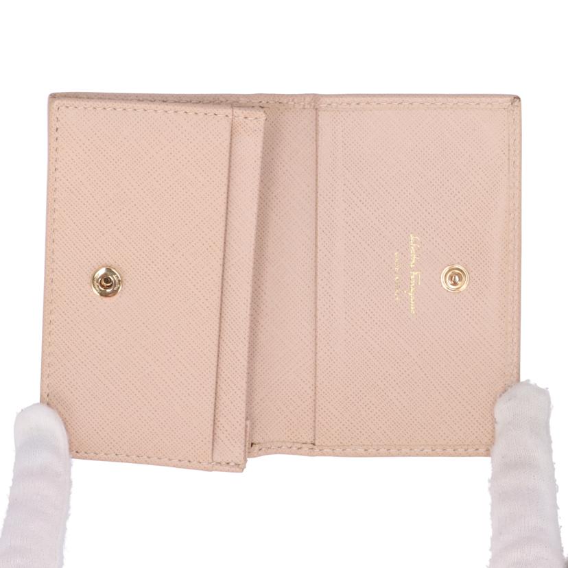 Salvatore Ferragamo サルヴァトーレ フェラガモ/ガンチーニ カードケース/ベージュ/KM-22//C33*/ABランク/75