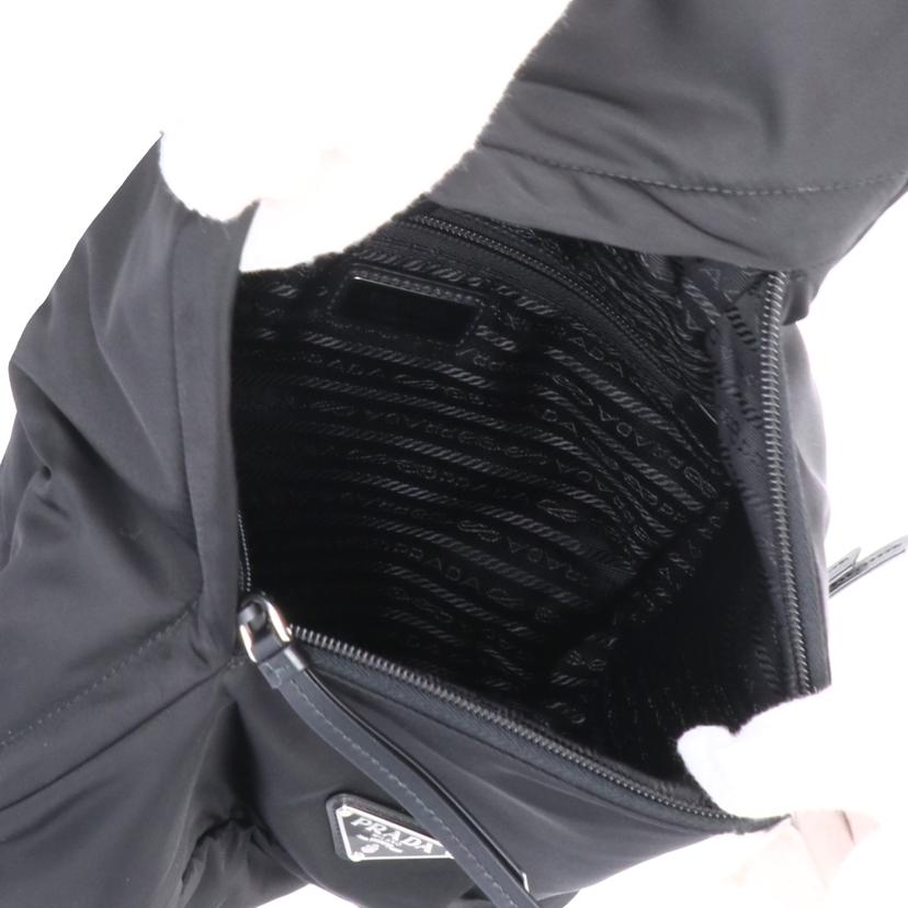 PRADA プラダ/Reナイロン/トライアングルロゴボディバッグ/バックパック/2VZ092//Aランク/91