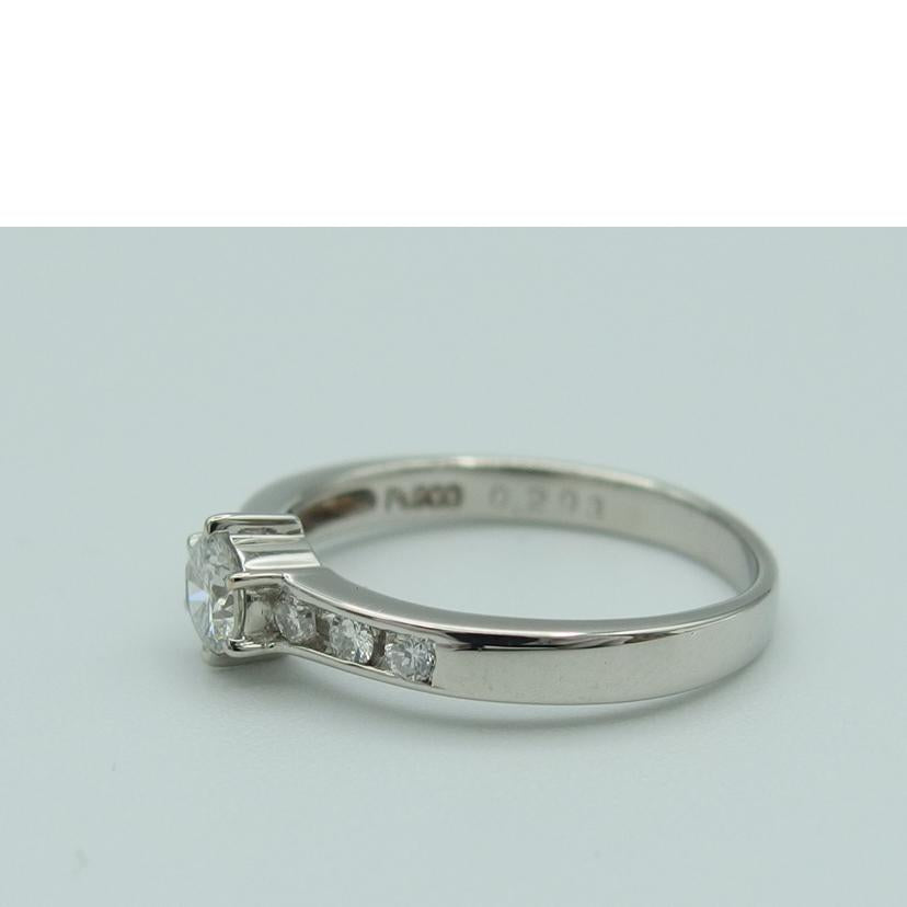 PT900ダイヤリング#13.5 0.293/0.14ct//Aランク/04