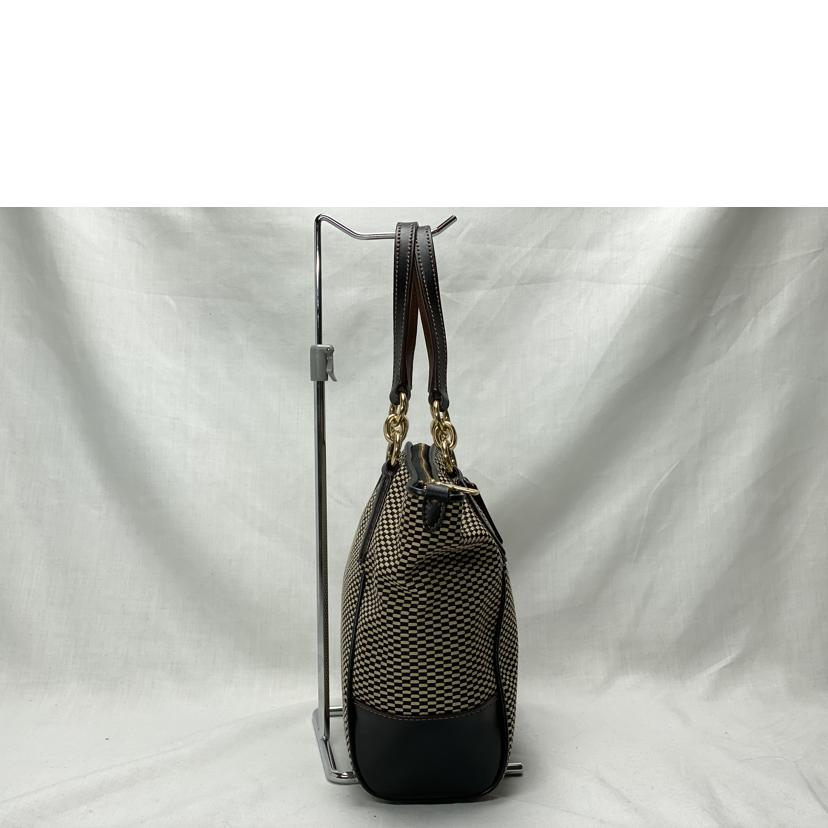 COACH/コーチブラックベージュミルクトート/F27576//D18**/Bランク/52