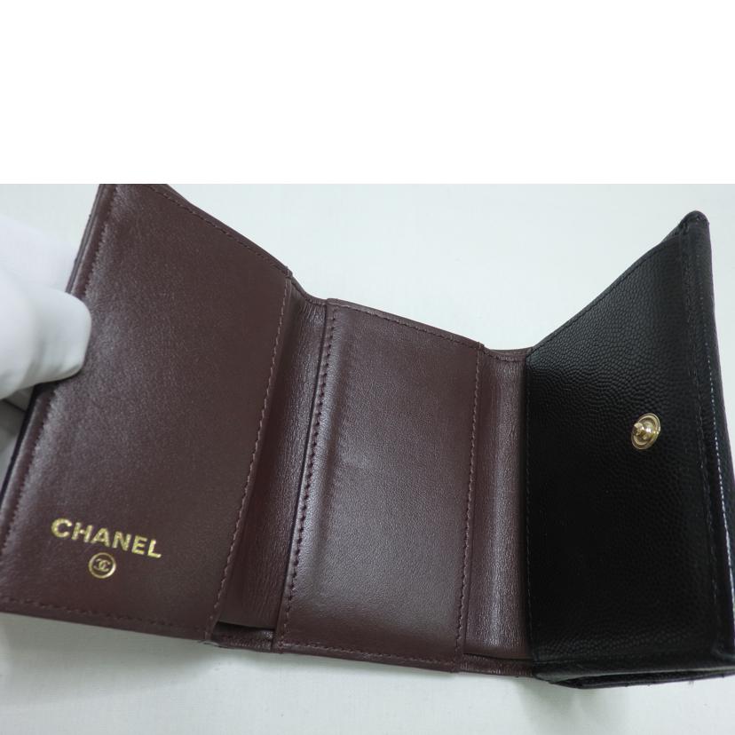 CHANEL/キャビアスキンマトラッセクラシックスモールフラップウォレット /AP0230//319*****/SAランク/84