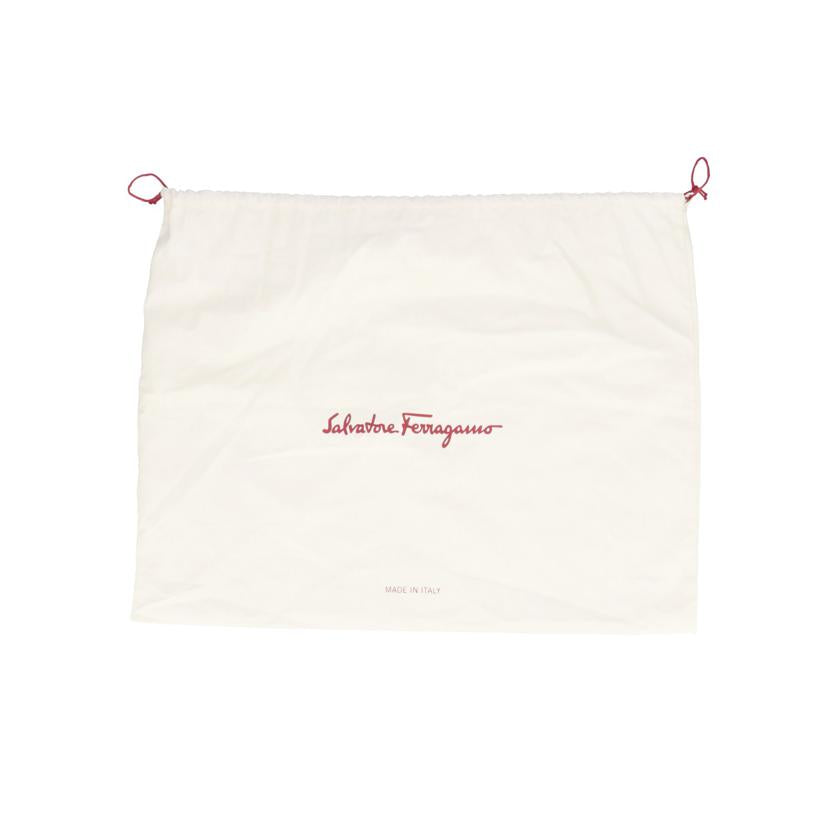 Ferragamo フェラガモ/クロスボディレザーメッセンジャーバッグ/EO24-0862//SAランク/91