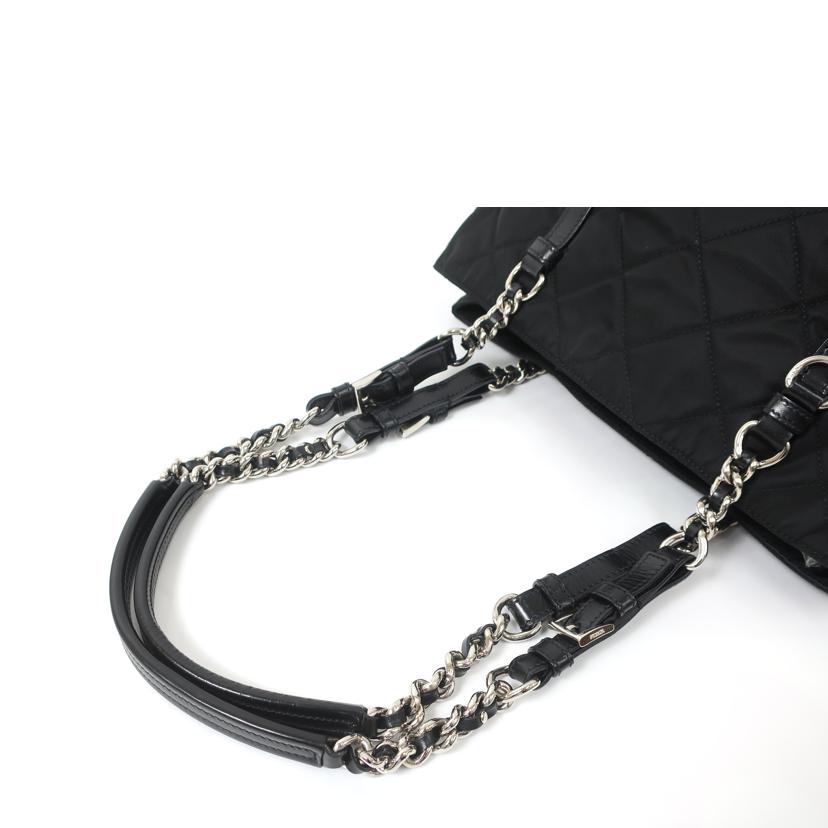 PRADA プラダ/ナイロン キルティングチェーンショルダーバッグ ブラック//ABランク/65