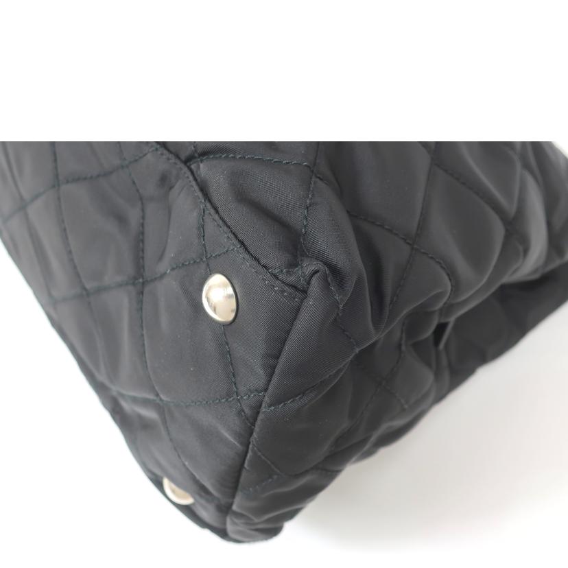 PRADA プラダ/ナイロン キルティングチェーンショルダーバッグ ブラック//ABランク/65