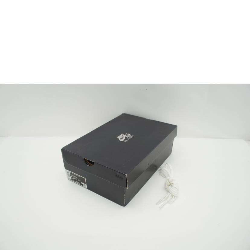 NIKE ナイキ/エアフォース1 ’07/DX6764-100//Aランク/76