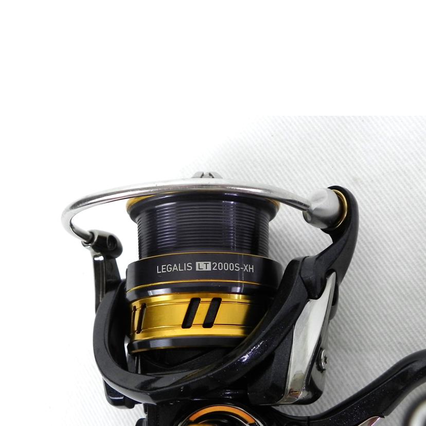 Daiwa ダイワ/18LEGALIS スピニングリール/LT2000S-XH//Bランク/81