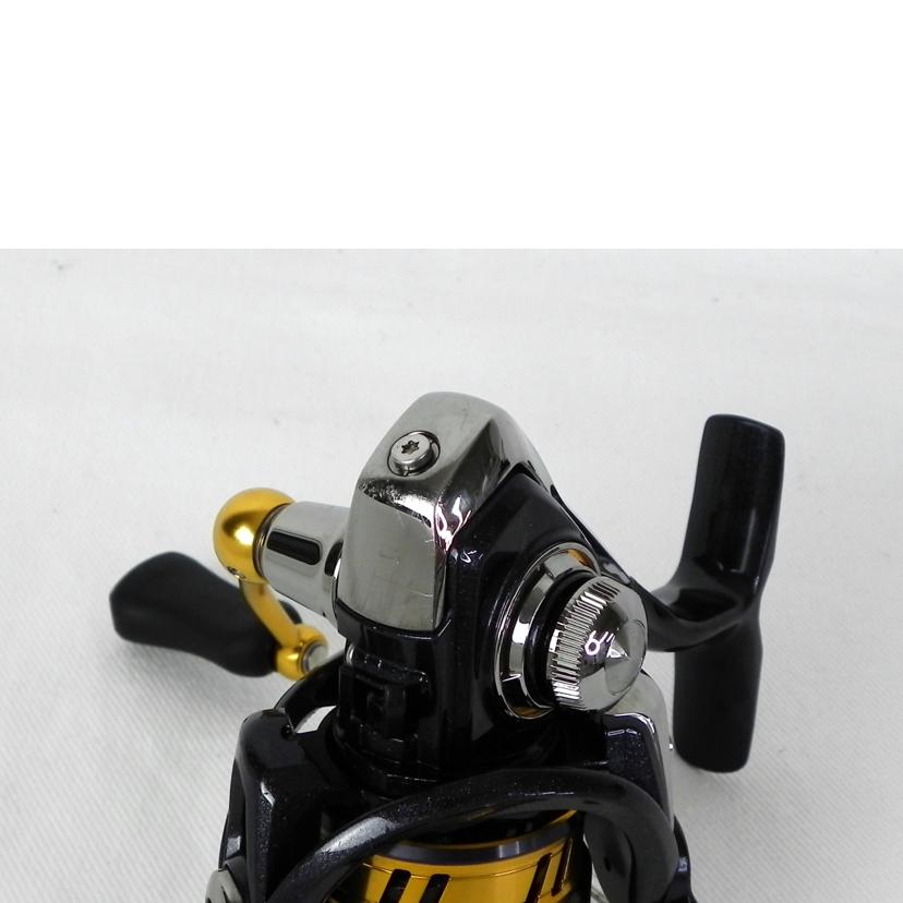 Daiwa ダイワ/18LEGALIS スピニングリール/LT2000S-XH//Bランク/81