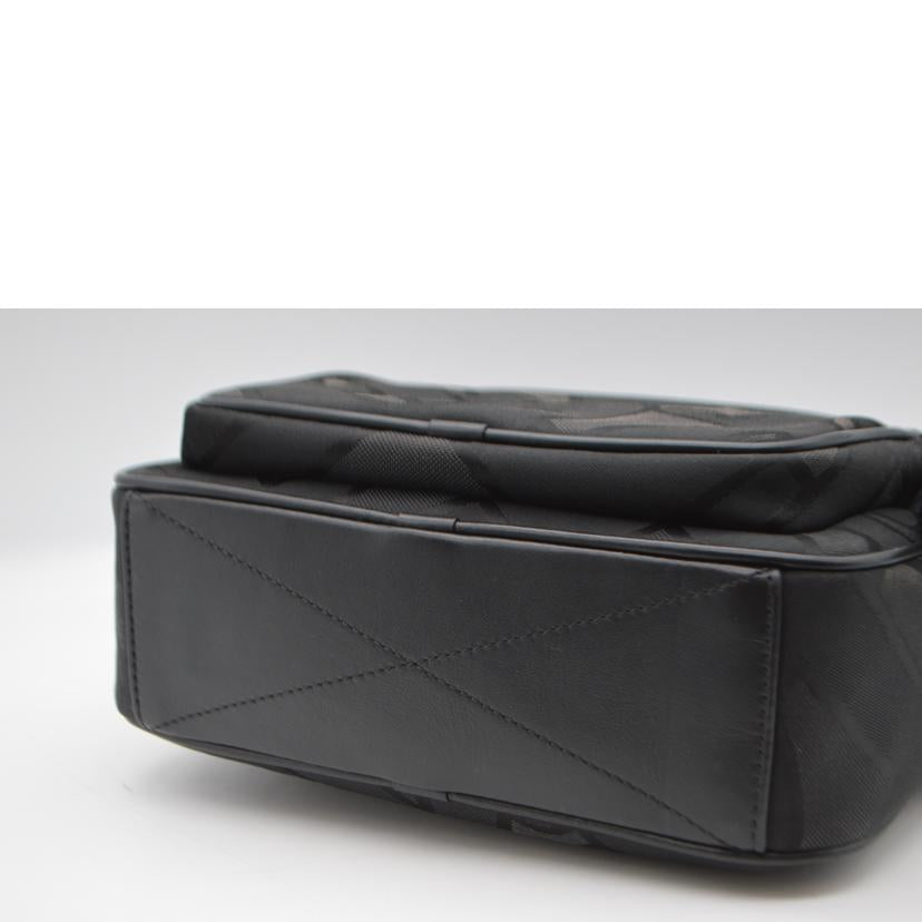 BURBEERY バーバリー/TBモノグラムジャガードパディショルダー/8043708//Aランク/89