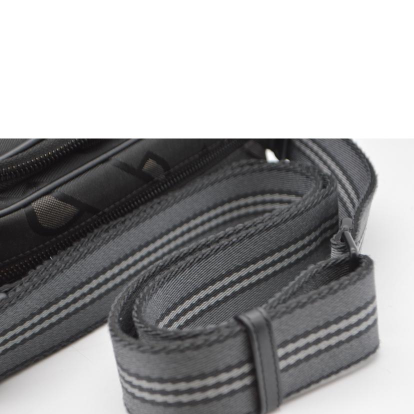 BURBEERY バーバリー/TBモノグラムジャガードパディショルダー/8043708//Aランク/89