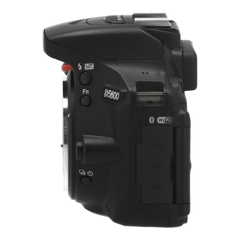 Nikon ニコン /デジタル一眼 ボディ/D5600/D5600 ボディ//2081253/Bランク/18