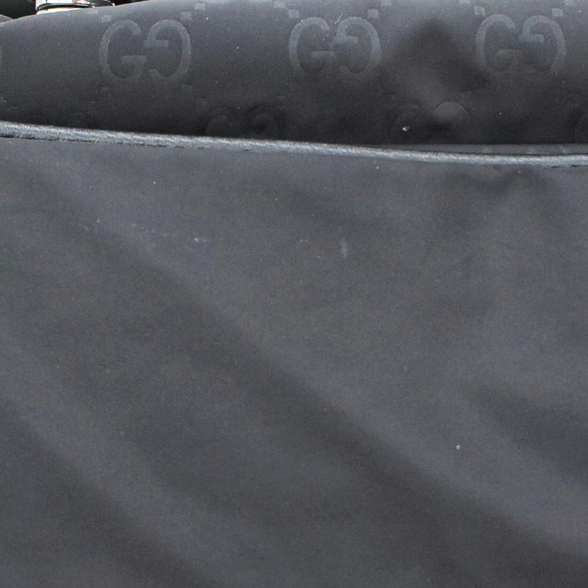 GUUCI グッチ/GG柄ナイロンメッセンジャ-バッグ/510335//525***/Aランク/93