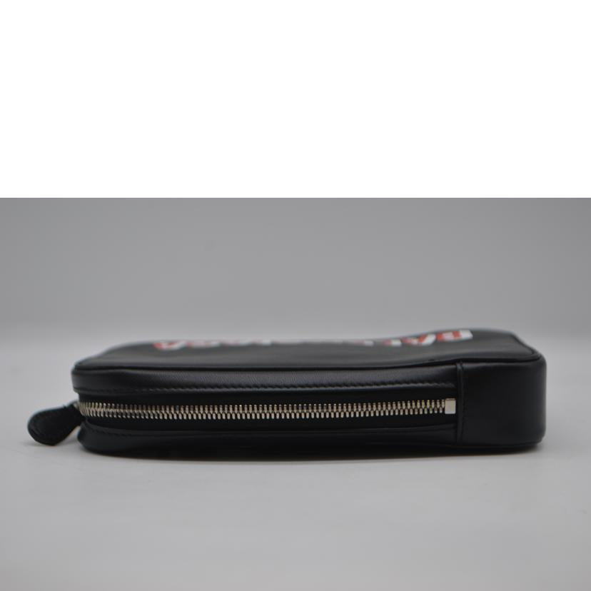 BALENCIAGA バレンシアガ/エブリディフォンカーフレザーポーチ/ノワール/618189//106***********/Bランク/89