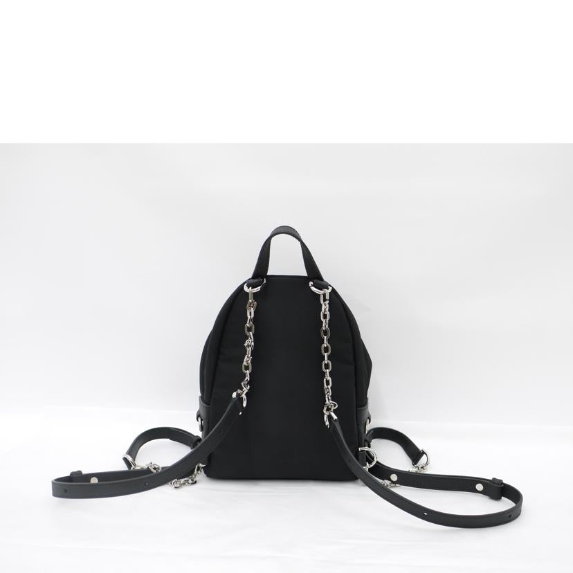 GIVENCHY/ナイロンミニリュック/ブラック/BB50HXB147//SAランク/69