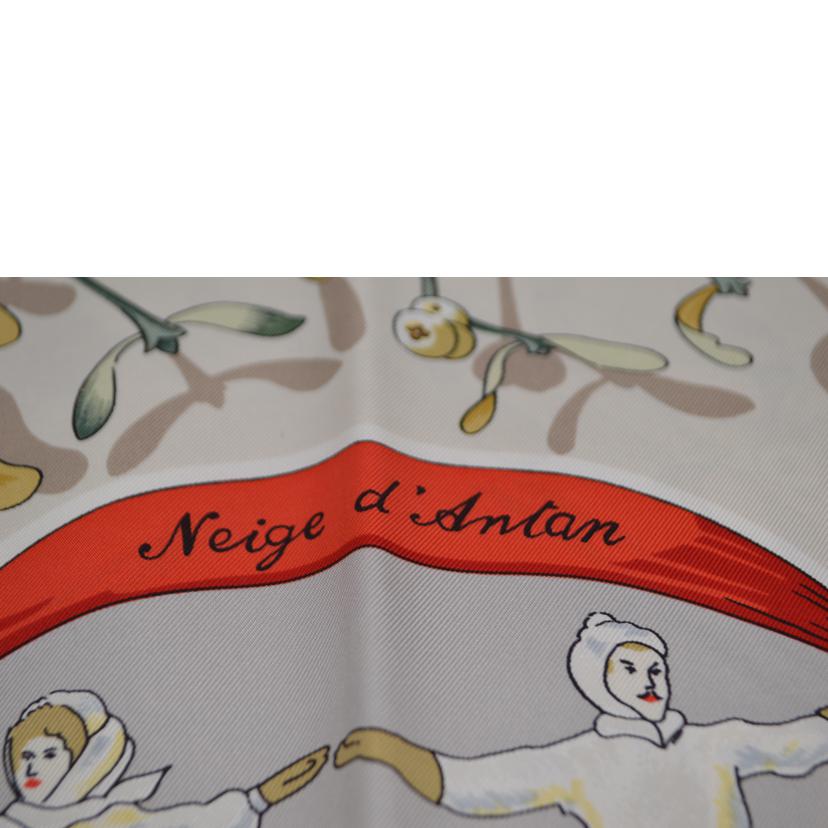 HERMRS エルメス/neige d'Antan 去年の雪 カレ90//SAランク/89