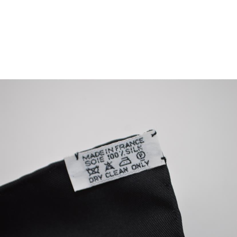 HERMRS エルメス/neige d'Antan 去年の雪 カレ90//SAランク/89