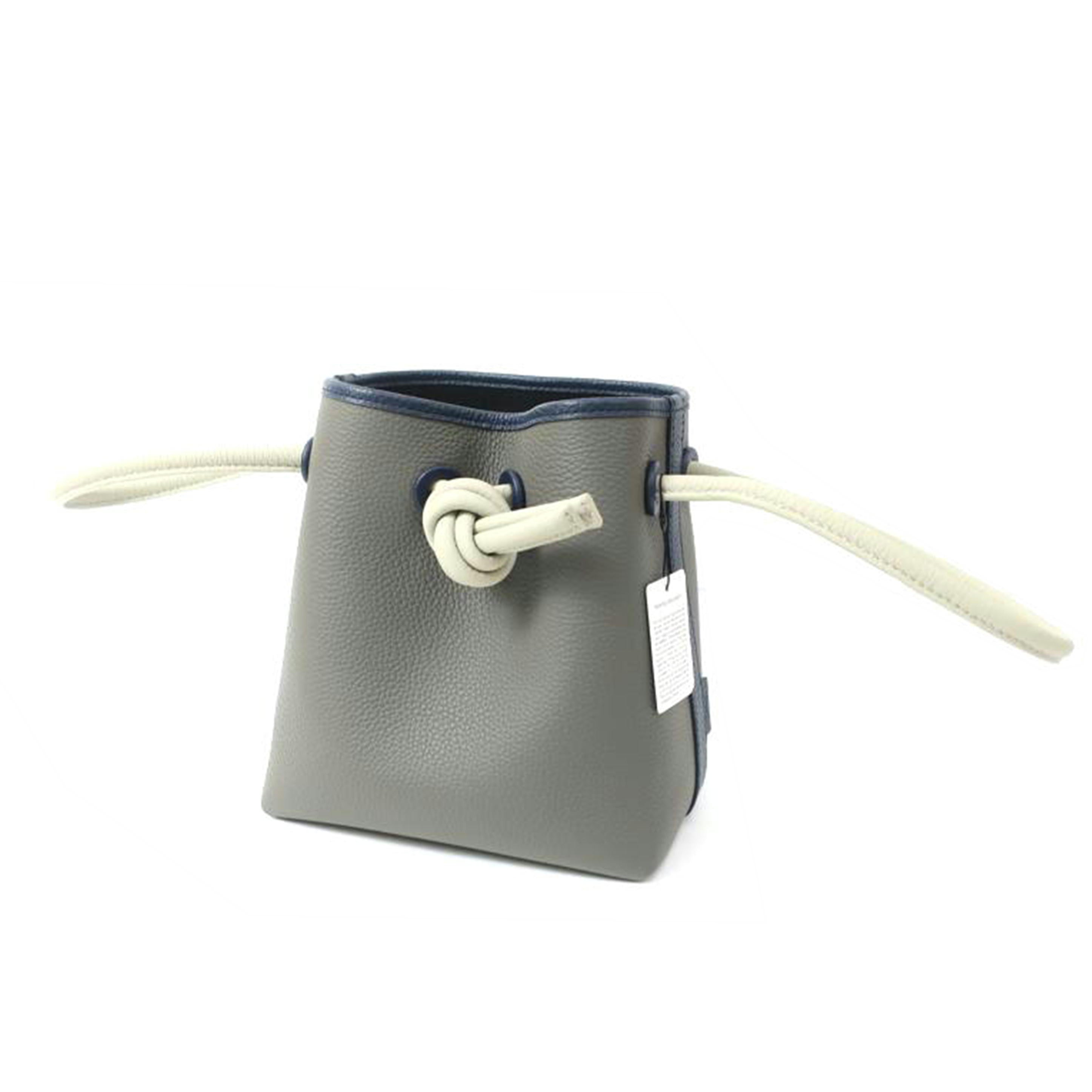 VASIC TOMORROWLAND VASIC tomorrowland ヴァジック トゥモローランド