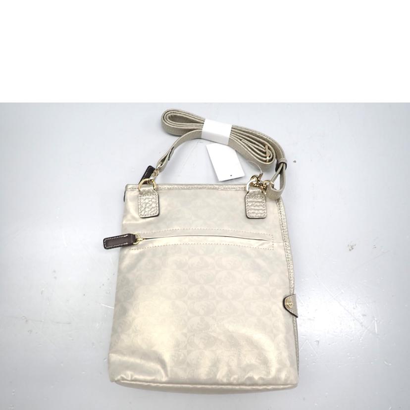 PELLEBORSA ペレボルサ/アライブ ショルダーバッグ//Aランク/62