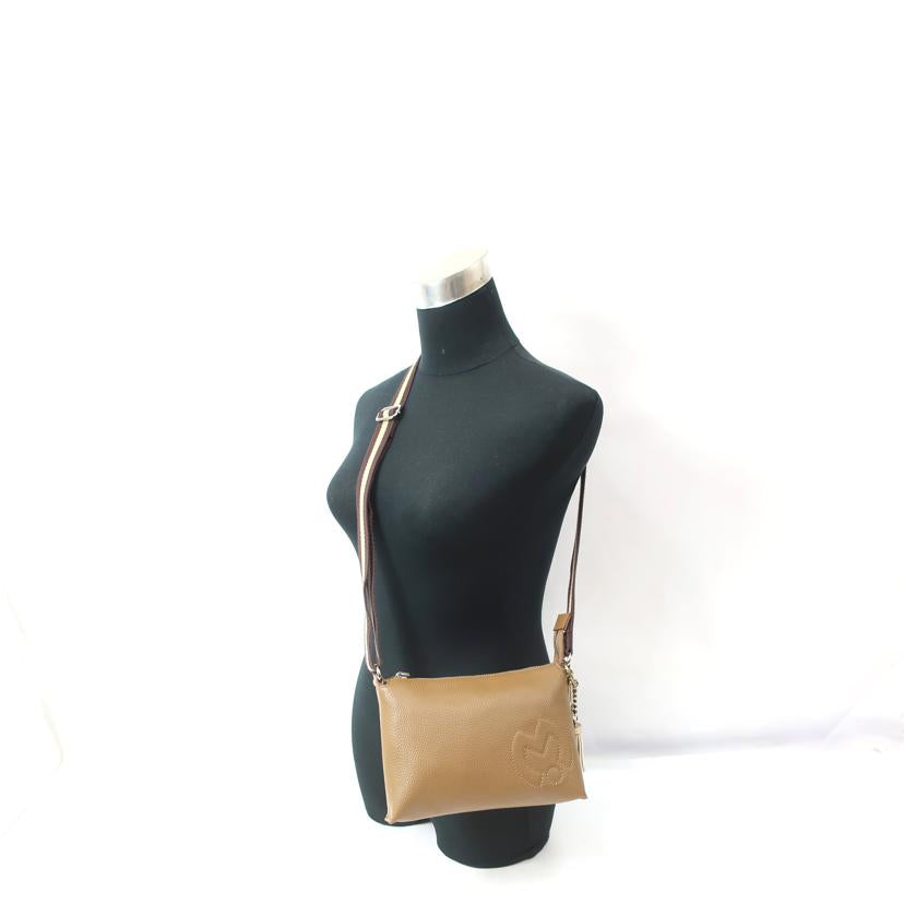 Mila Schon ミラ・ショーン/ショルダーバッグ タッセル付き ライトブラウン//Aランク/65