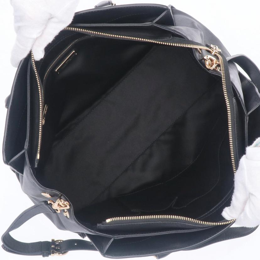 Ferragamo フェラガモ/2wayガンチーニレザートート/ブラック/GG-21F271//Aランク/75