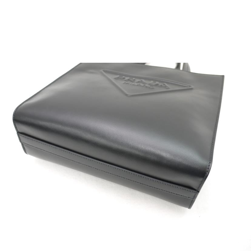 PRADA/エンボストライアングル2wayレザートート/ブラック/1BG382//272*/SAランク/69