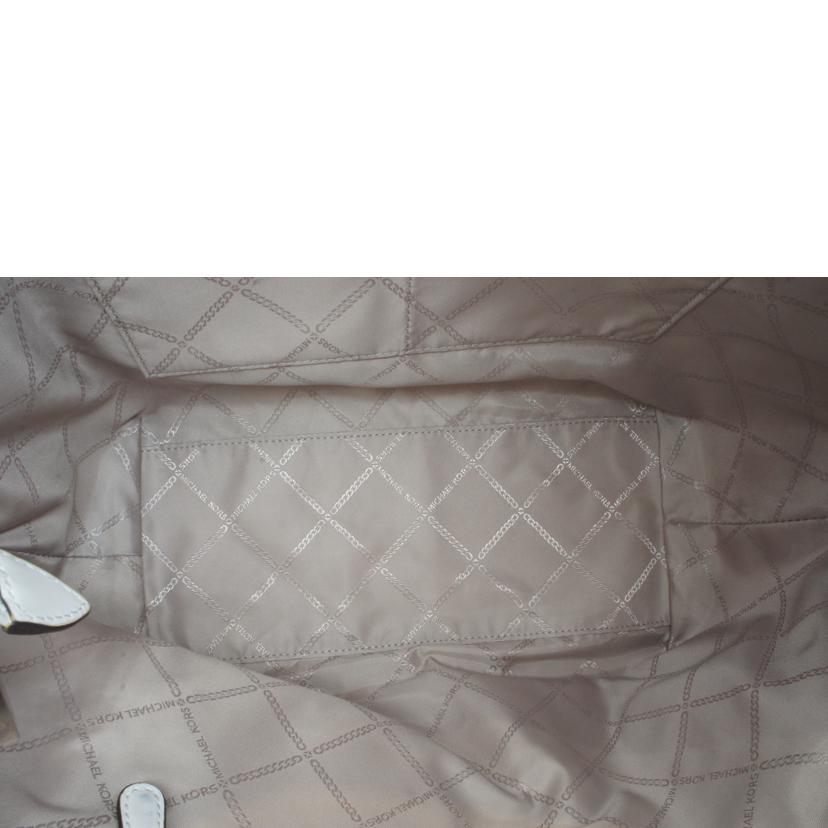 MICHAEL KORS/ラージチェーントートホワイト//Aランク/92