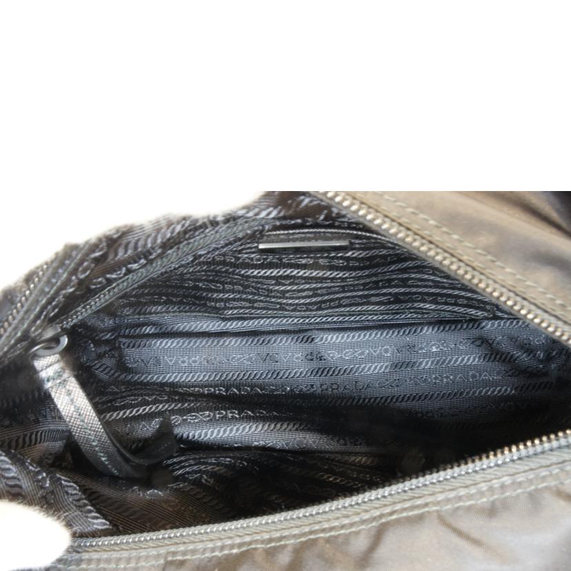 PRADA プラダ/ナイロンスタッズショルダーブラック/1BD118//255/Aランク/92