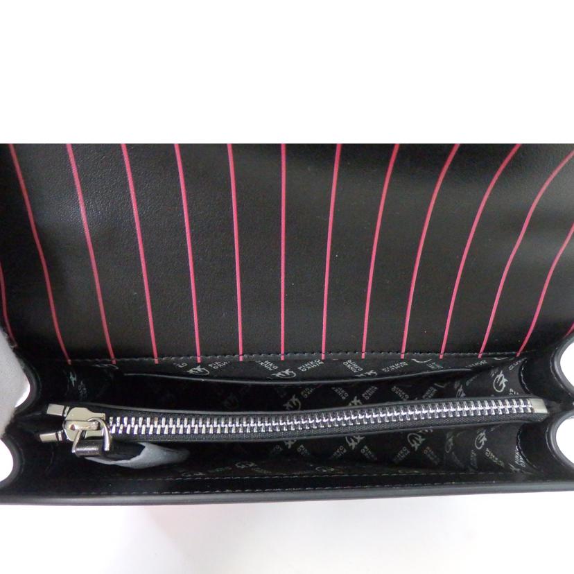 /PINKO ハンドバッグ 黒//Aランク/84