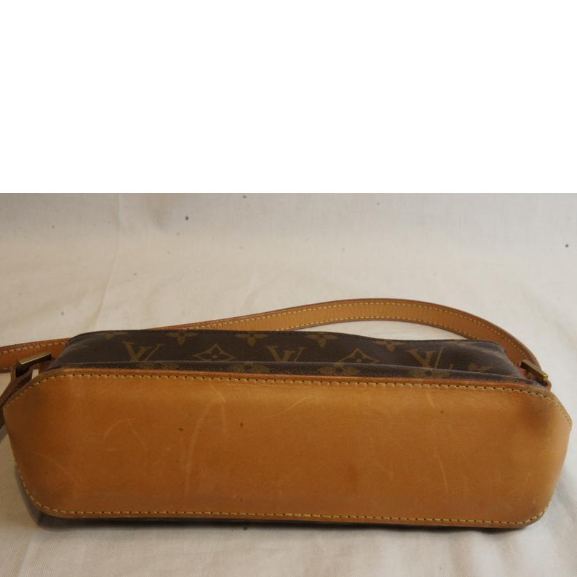 LOUIS VUITTON ルイヴィトン ルイ・ヴィトン ビトン ショルダーバッグ ハンドバッグ トートバッグ ブラウン メンズ レディース 定番 人気 LV 斜め掛け 肩がけ/トロター/モノグラム/M51240//AR0***/ABランク/92