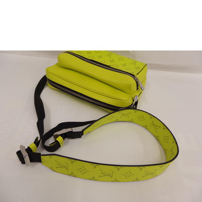 LV ルイヴィトン/アウトドア/メッセンジャーPM/M30239//FO1***/Aランク/82