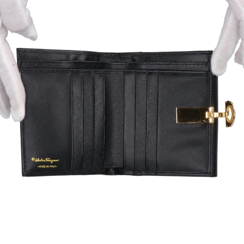 Salvatore Ferragamo サルヴァトーレ フェラガモ/ガンチーニ レザー 二つ折り財布/ブラック/AQ-220773//Sランク/01